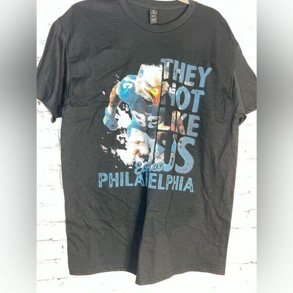 Philadelphia Eagles T Shirt They Not Like Us - Picture 2 of 3